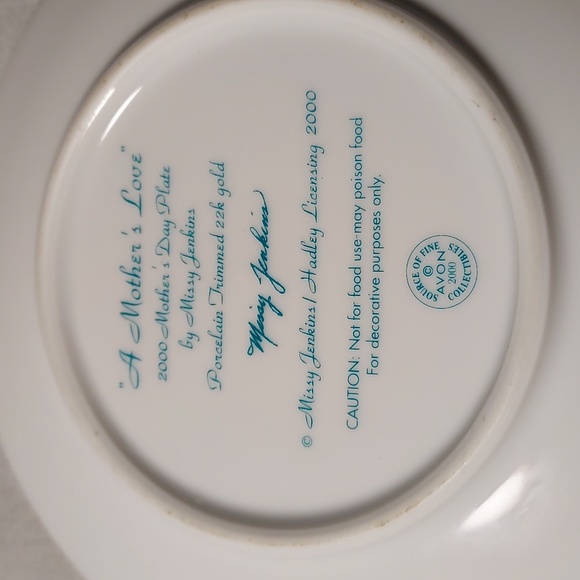 Vintage 2000 Avon Mother's Day Plate - Picture 3 of 4
